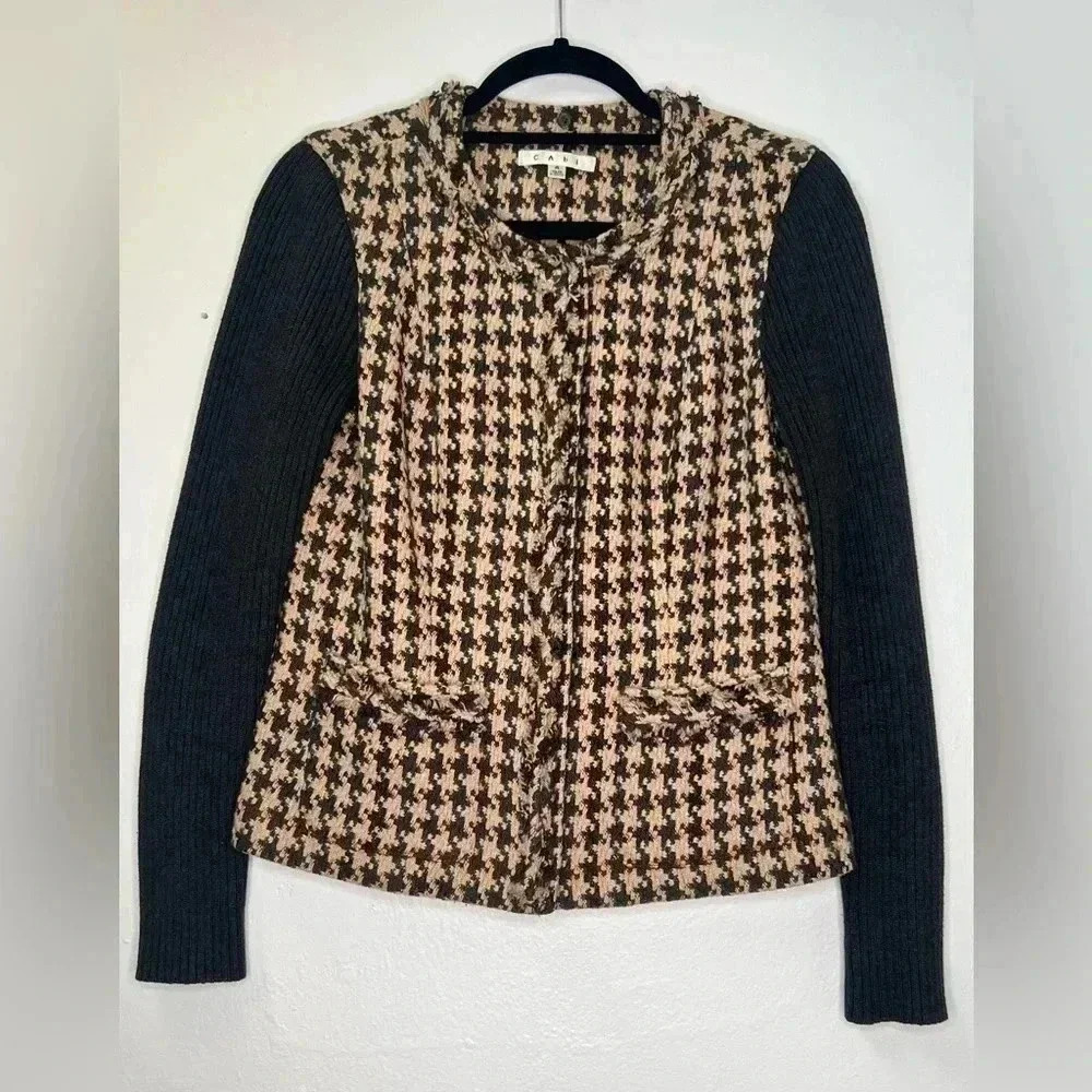 CAbi women's houndstooth tweed zip‎ front cropped jacket
Sz 4